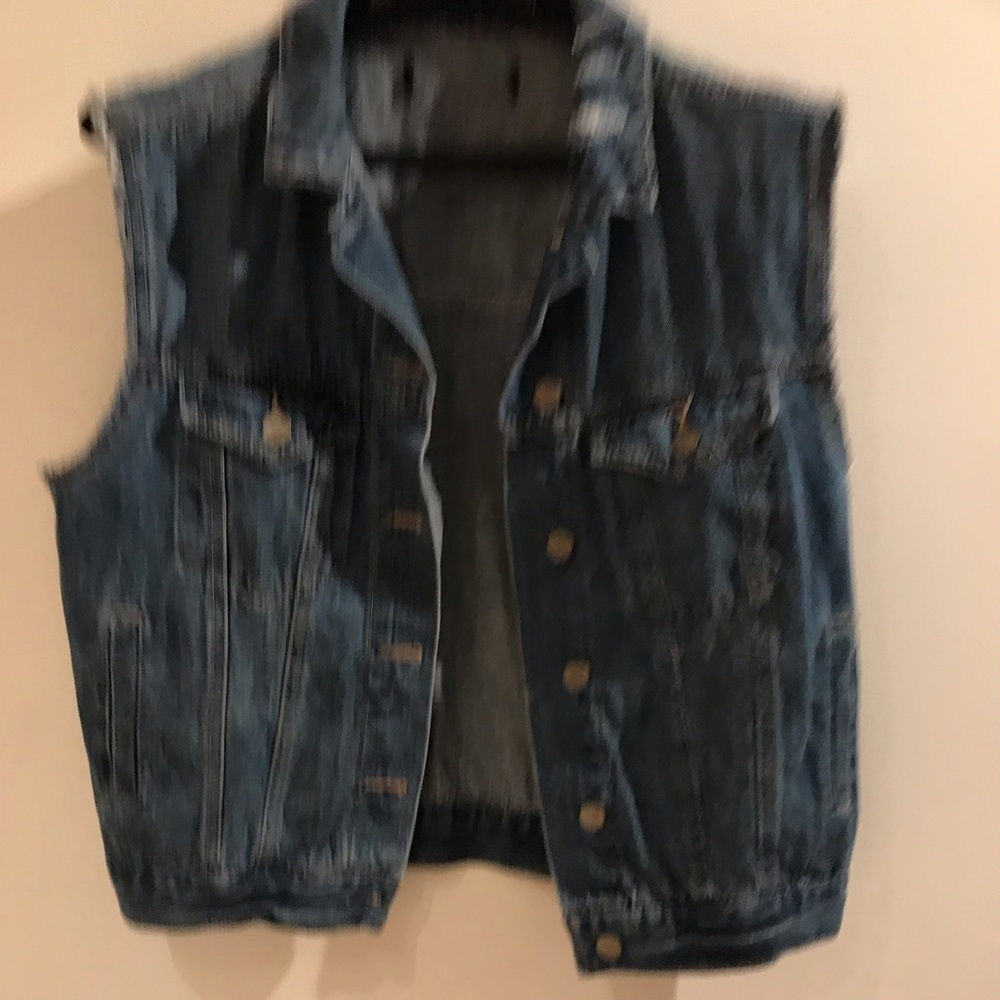 3/15$ Jeans shorts sleeves jacket​